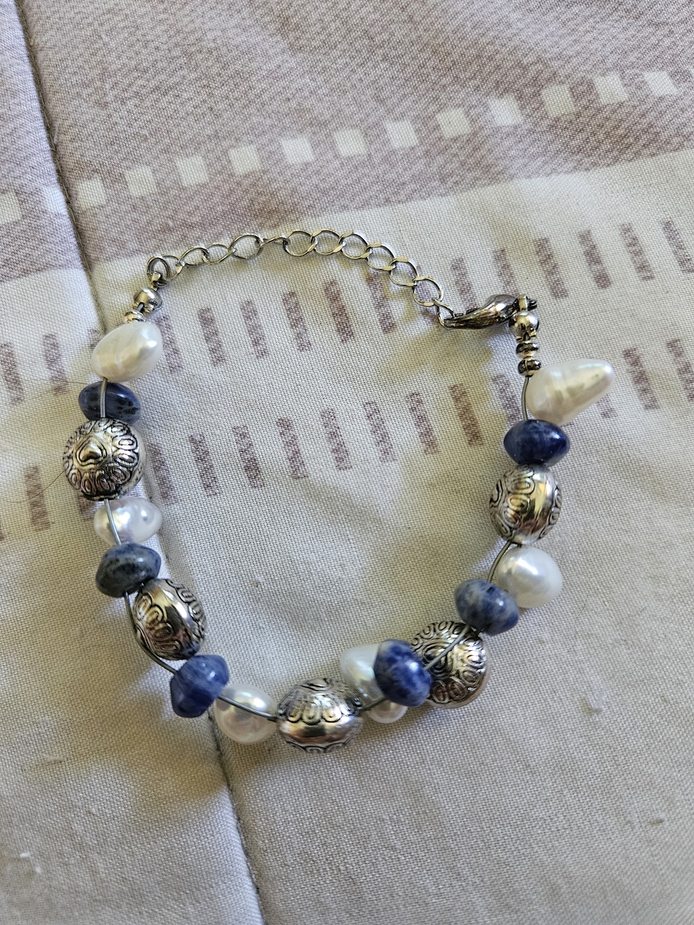 Handmade Sterling Silver Blue and White Pearl Bead Bracelet - Unbranded